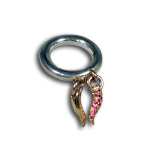 anello argento corni oro e rubini