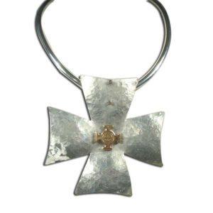 collier alluminio con ciondolo croce alluminio e bronzo